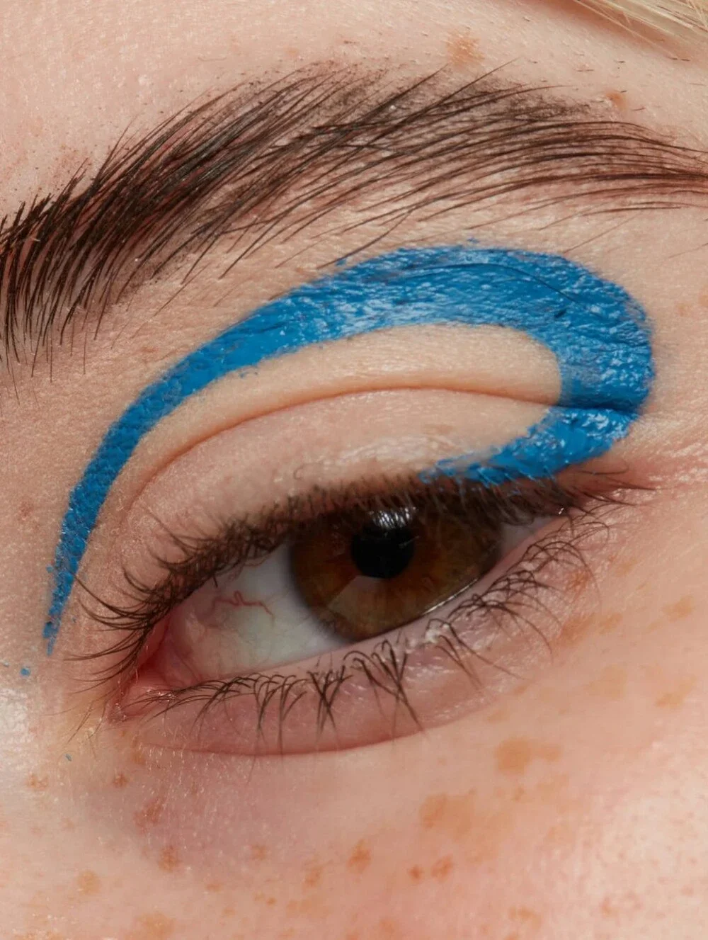 NYX Vivid Brights Liquid Eyeliner — Powder Blue
